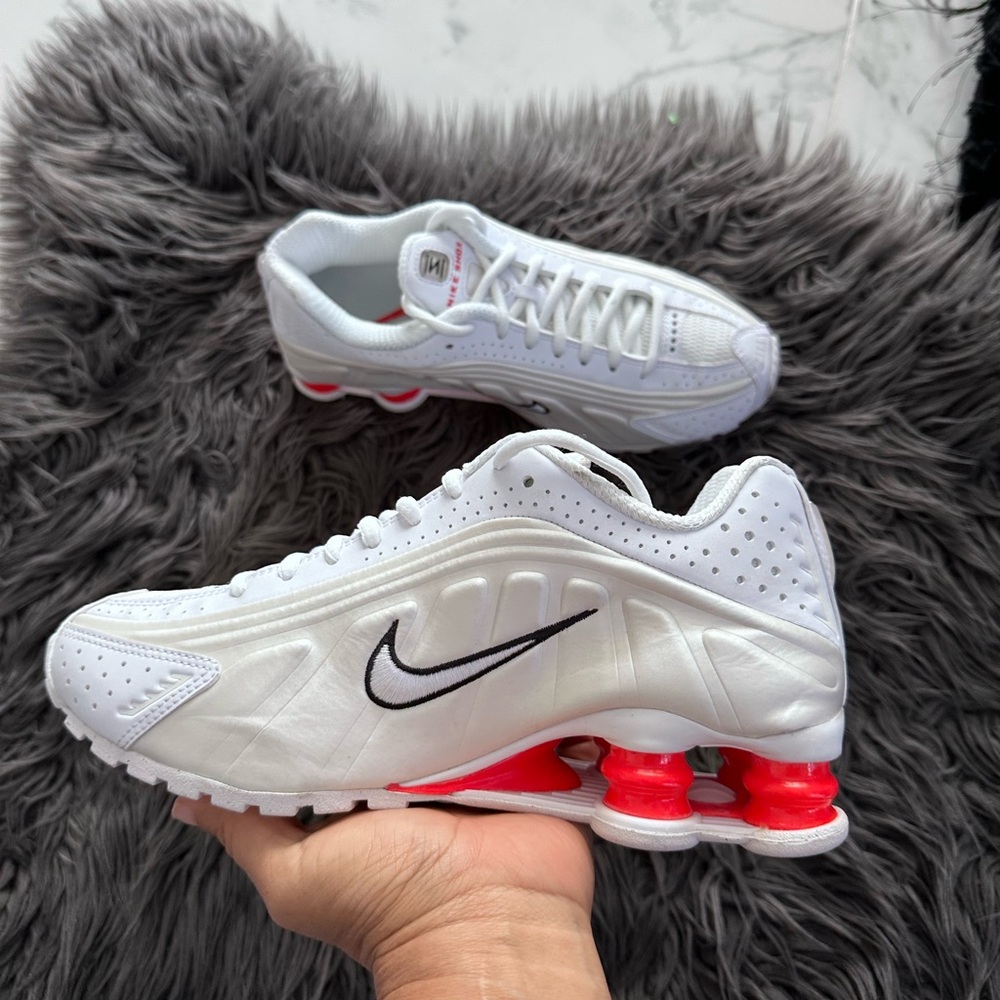 Nike Shox R4 - Picture 6 of 12